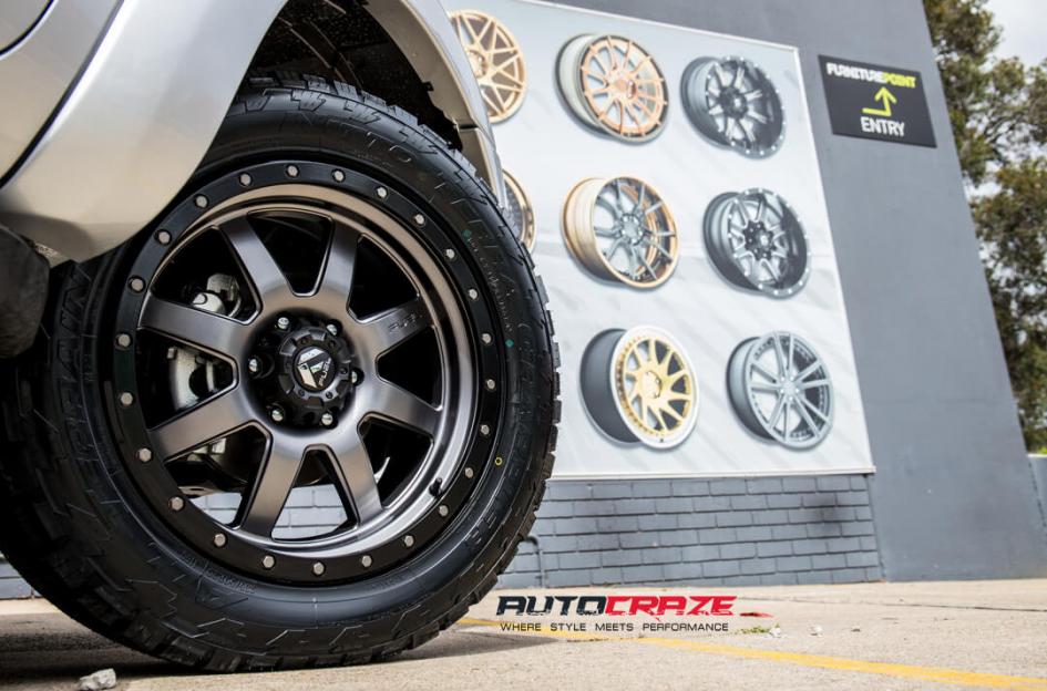 FORD-RANGER-TROPHY-MATTE-ANTHRACITE-WITH-BLACK-RING